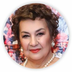 Айкенже Лавренова